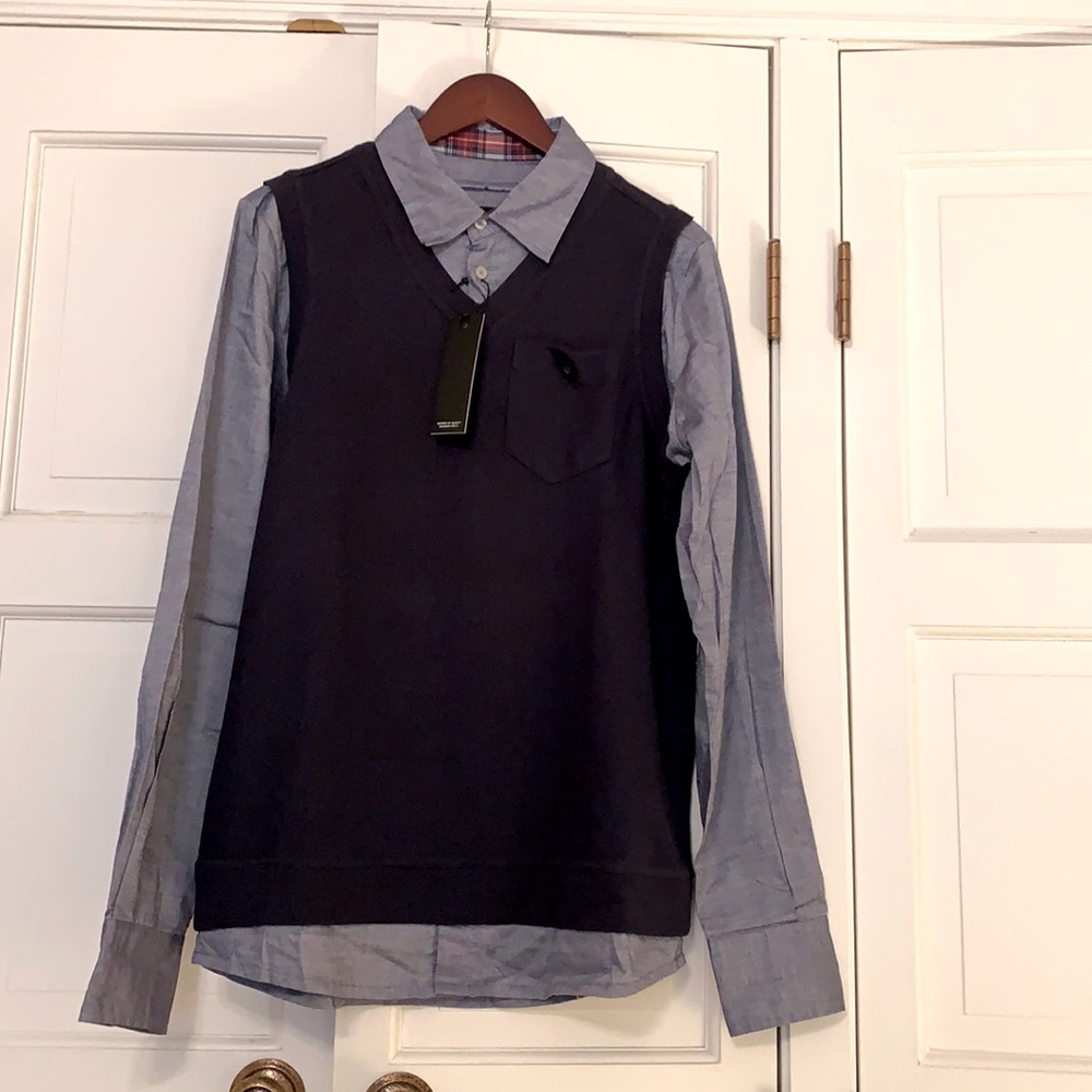 New Men’s M Sweater with shirt collar and sleeves attached.